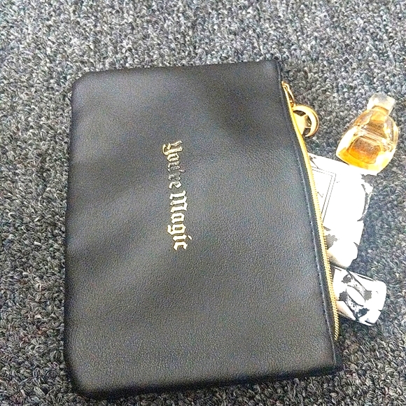 ipsy Handbags - Ipsy Makeup Bag